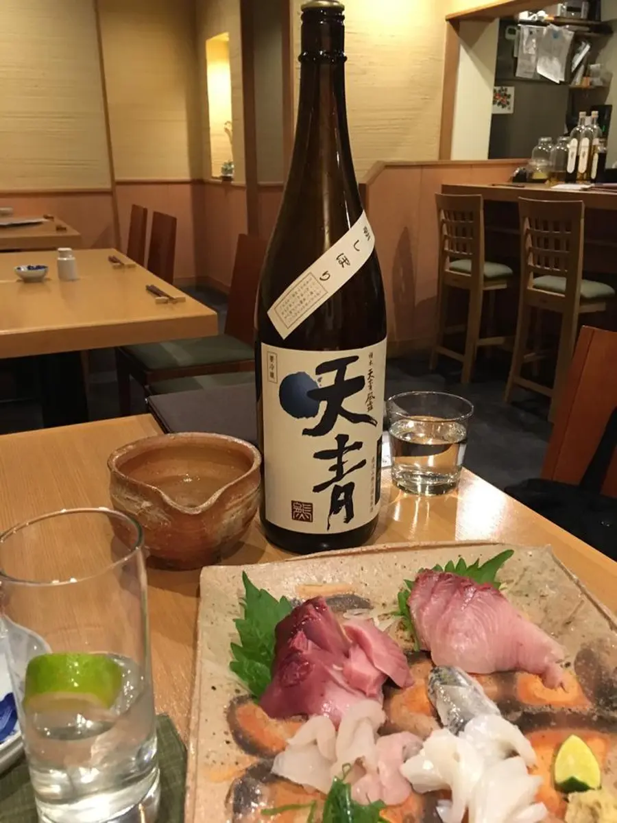 A sashimi dish at Yukitsubaki in Ogikubo.